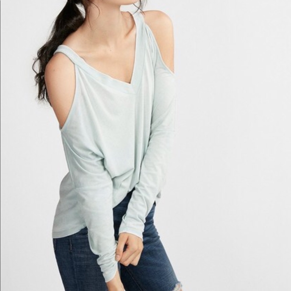 Express Cold shoulder V neck tee